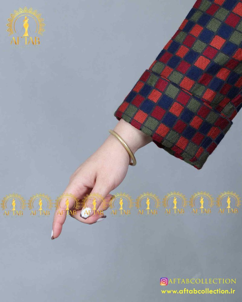 کت ترک چهارخونه سایز بزرگ  آستین پاکتی کت ترک چهارخونه سایز بزرگ آستین پاکتی