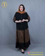شومیز دامن الیزا سایزبزرگ نما جلو