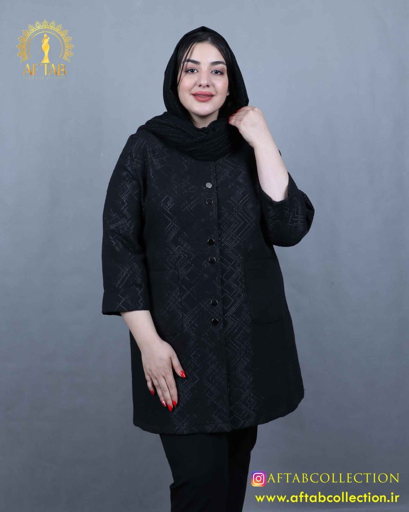 مانتو ژاکارد جفت دکمه سایزبزرگ مشکی مانتو ژاکارد جفت دکمه سایزبزرگ مشکی