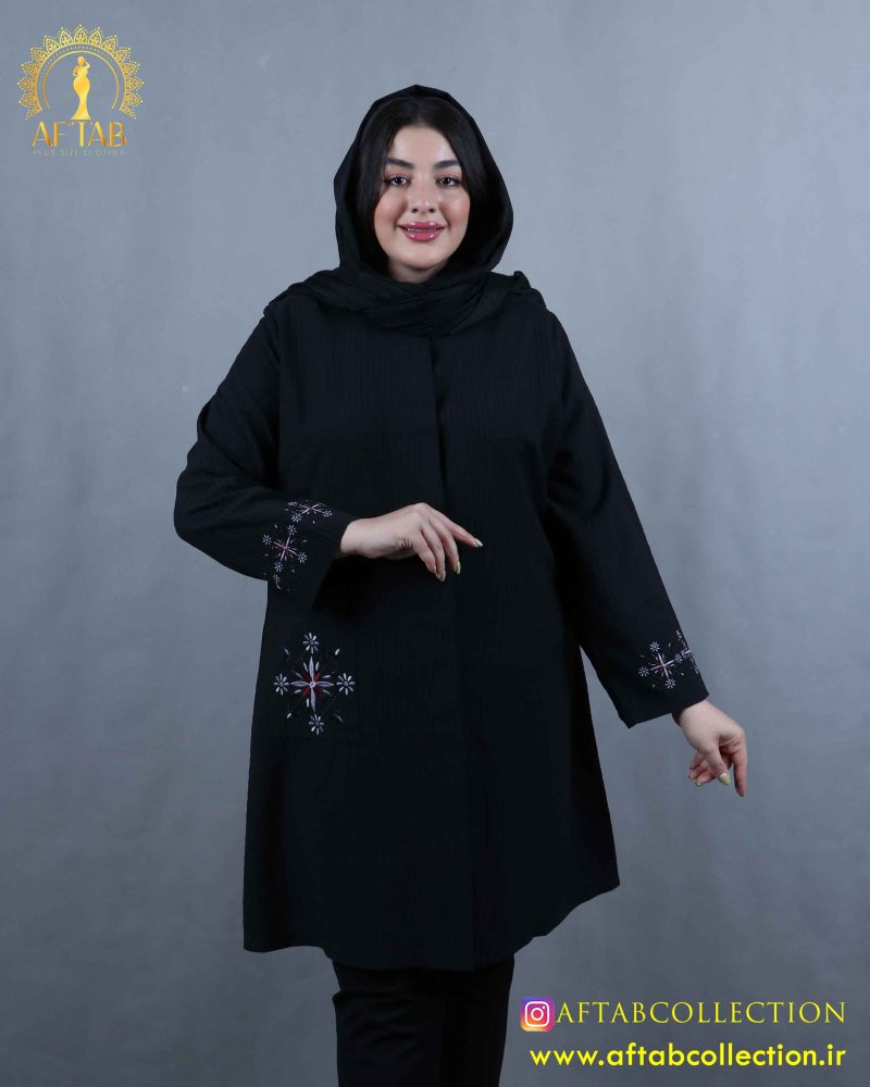 مانتو جگوار گلدوزی سایزبزرگ نما جلو