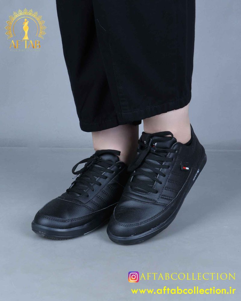 کفش اسپرت ساده پابزرگ