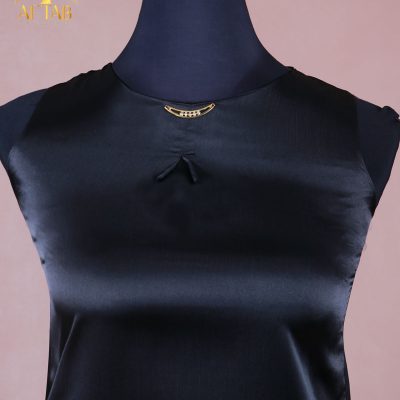 تاپ ساتن جولیا یقه نگین سایزبزرگ